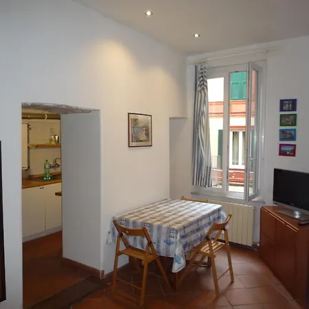 Daire Centralissimo Grazioso Bilocale Varazze